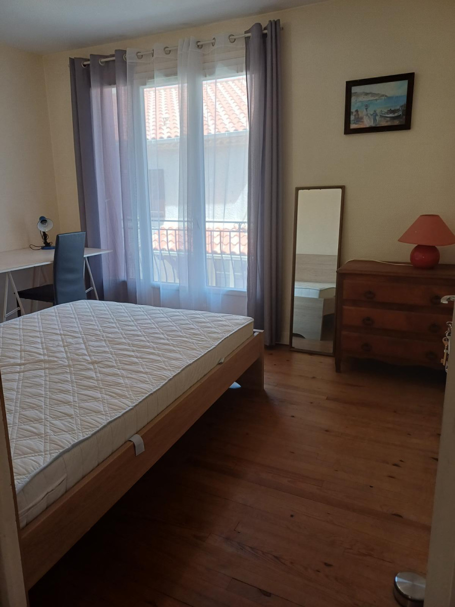 
                                                Colocation
                                                 Colocation chambre avec balcon privatif.