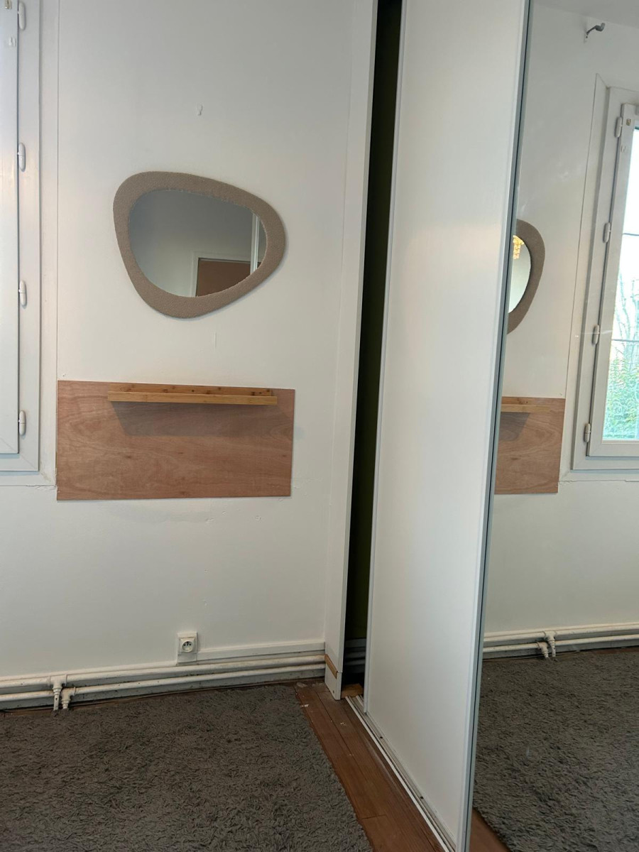 
                                                Colocation
                                                 Colocation  : Chambre meublée dans maison de ville
