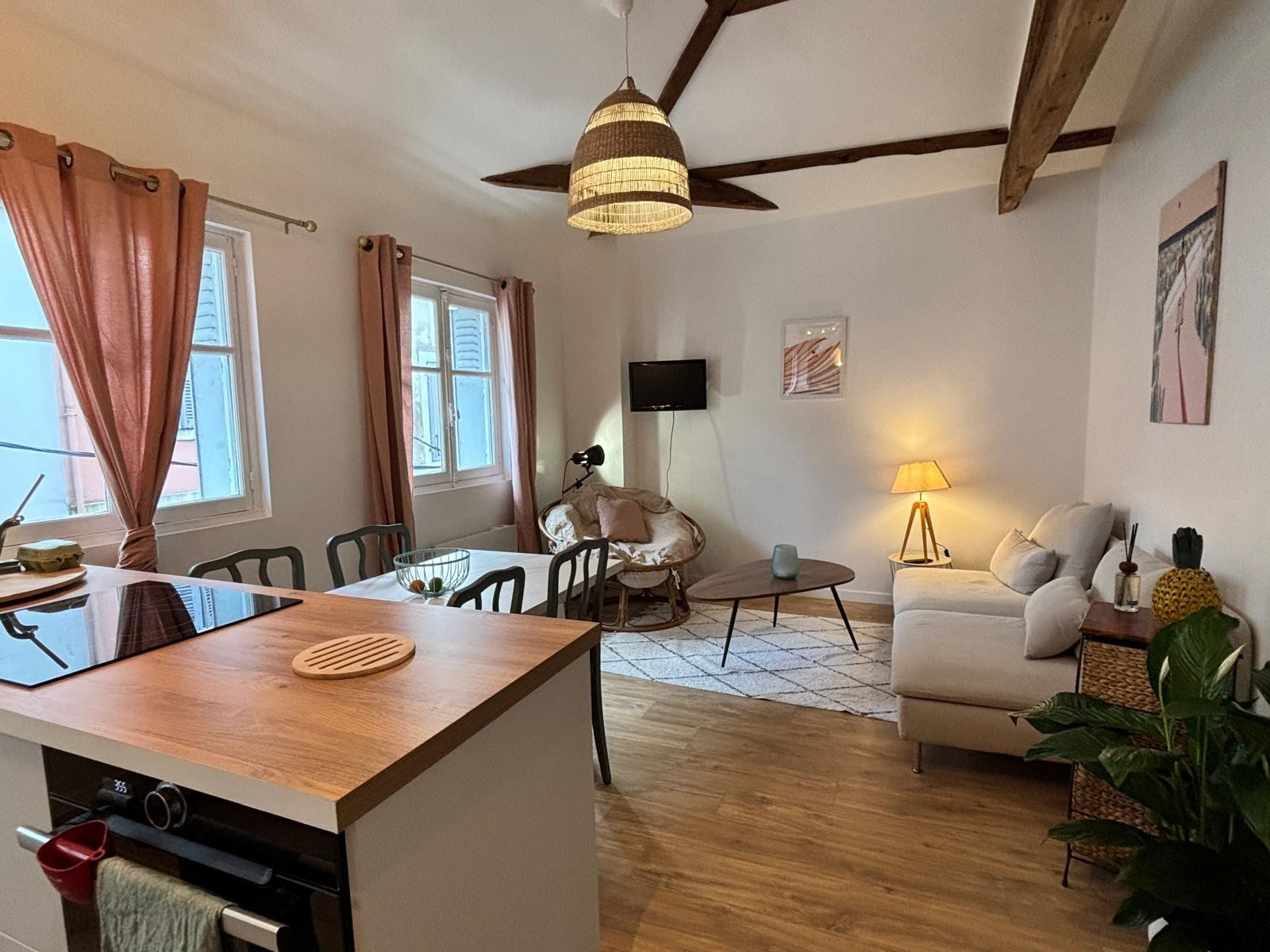 
                                                Location
                                                 Colocation Charmant T3 neuf au coeur de Dax