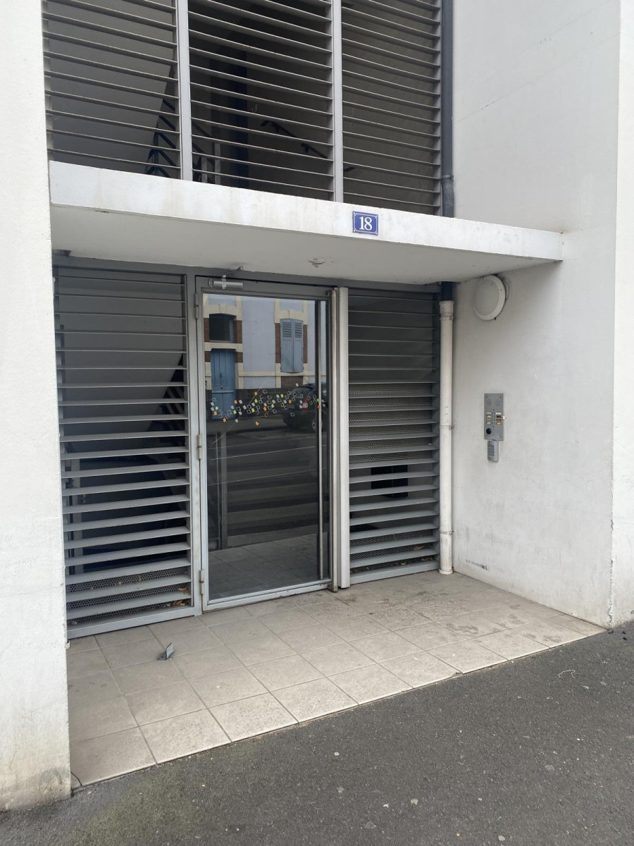 
                                                Colocation
                                                 Colocation * Clermont-Fd centre