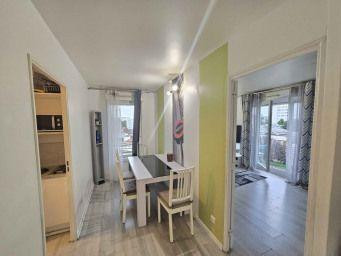 
                                                Colocation
                                                 Colocation dans grand appartement