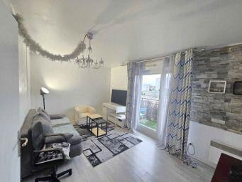 
                                                Colocation
                                                 Colocation dans grand appartement