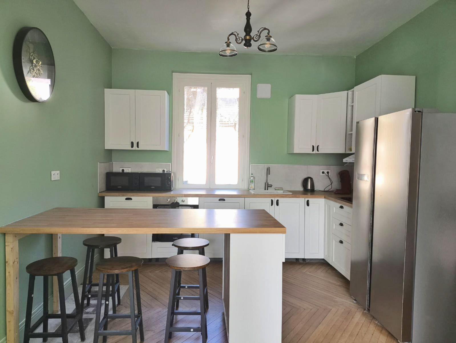 
                                                Colocation
                                                 Colocation dans maison de maître avec jardin