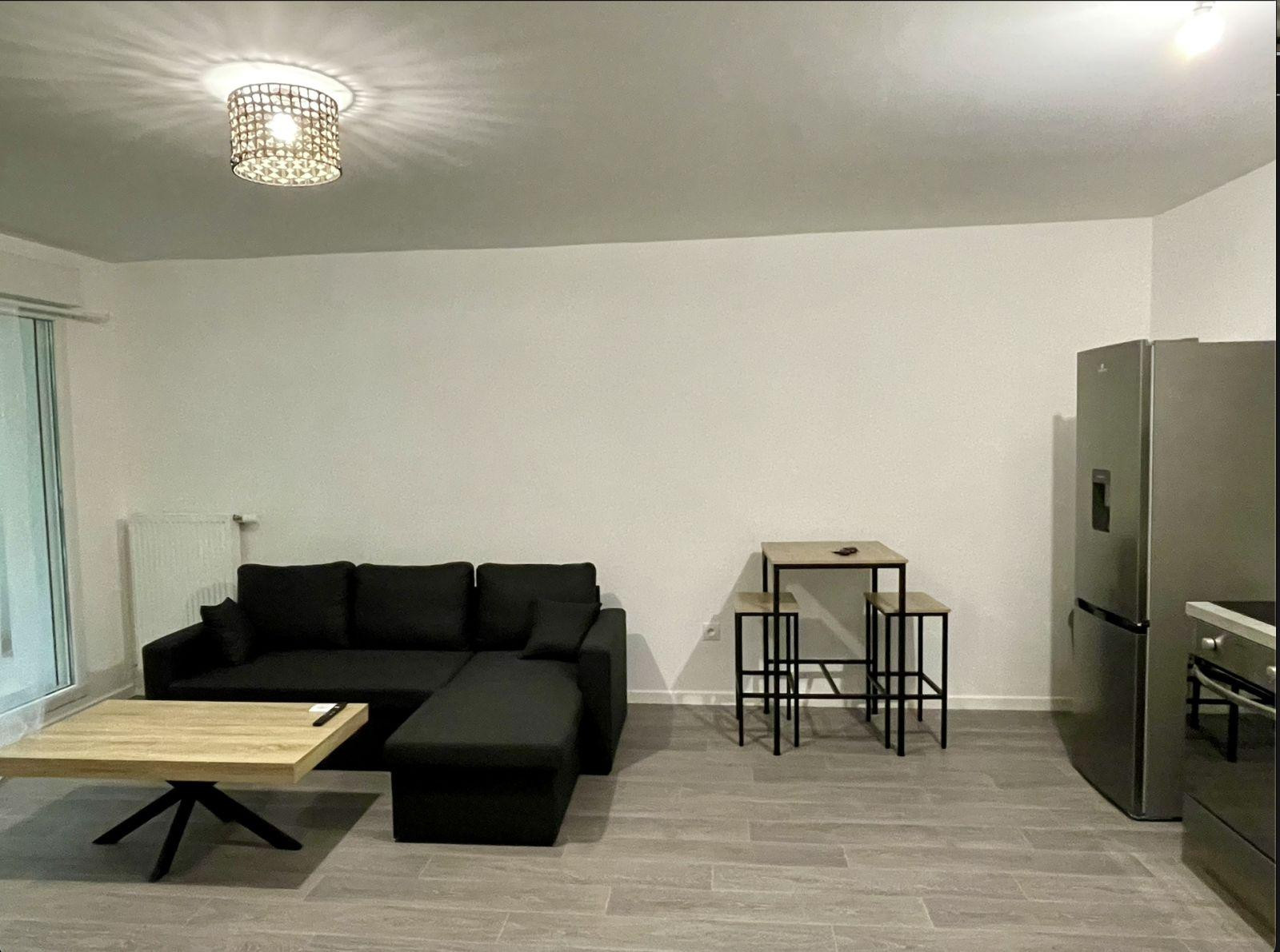
                                                Colocation
                                                 Colocation dans un Bel appartement neuf 3 pieces