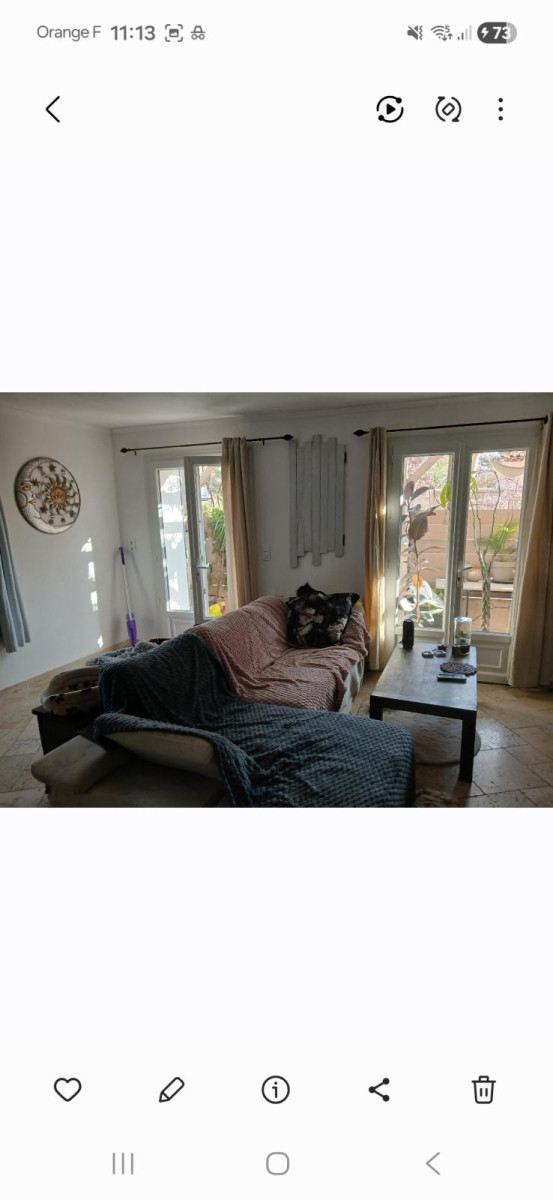 
                                                Location
                                                 Colocation dans un endroit tranquille