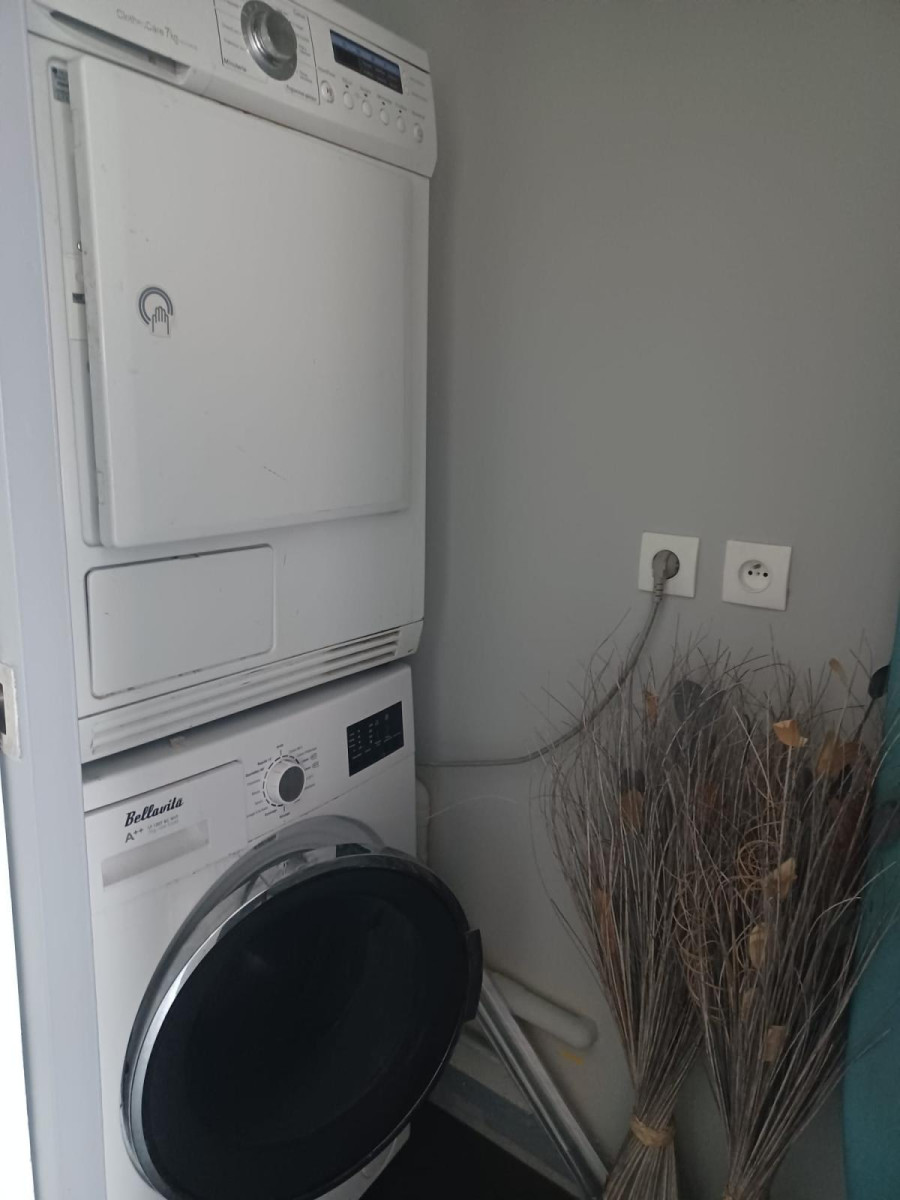 
                                                Colocation
                                                 Colocation dans un secteur calme proche de Lille