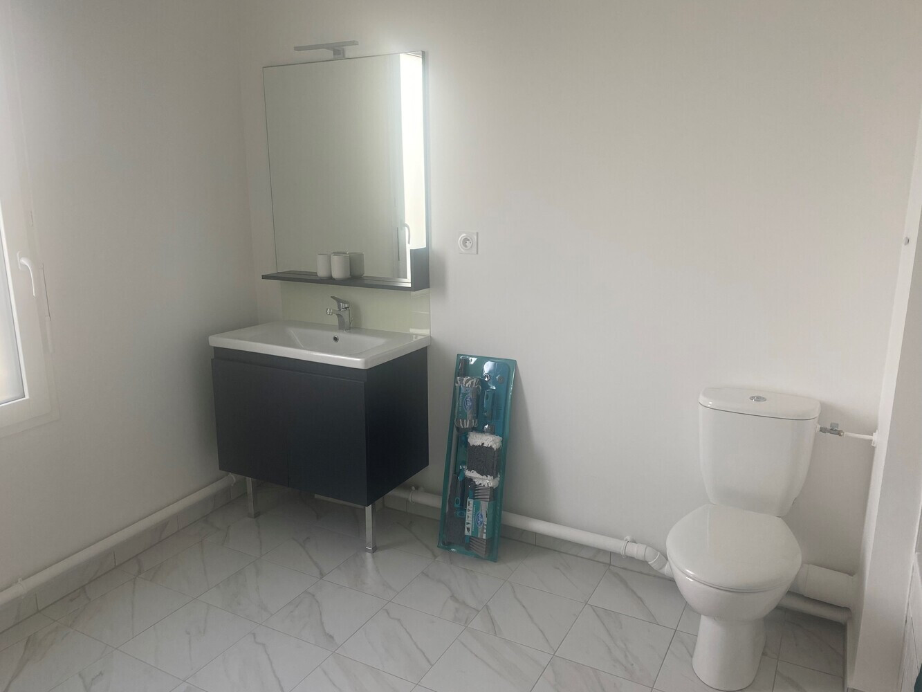 
                                                Colocation
                                                 Colocation dans un T5 - Balcon – La Courneuve