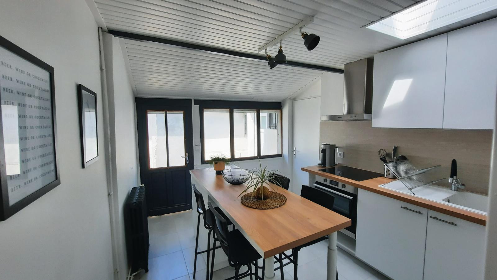 
                                                Location
                                                 Colocation dans une jolie grande maison rénovée