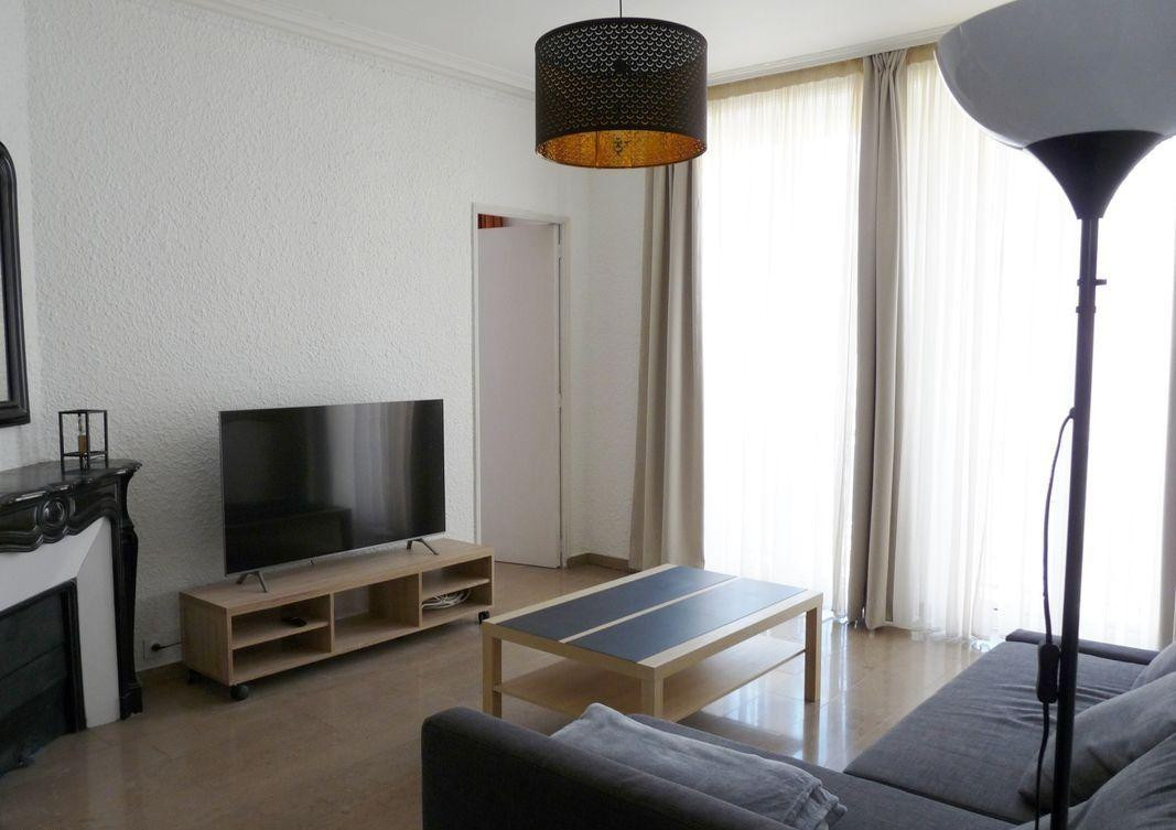 
                                                Colocation
                                                 Colocation de 3 chambres