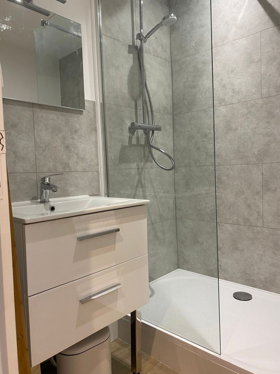 
                                                Colocation
                                                 Colocation de 3 chambres Bordeaux