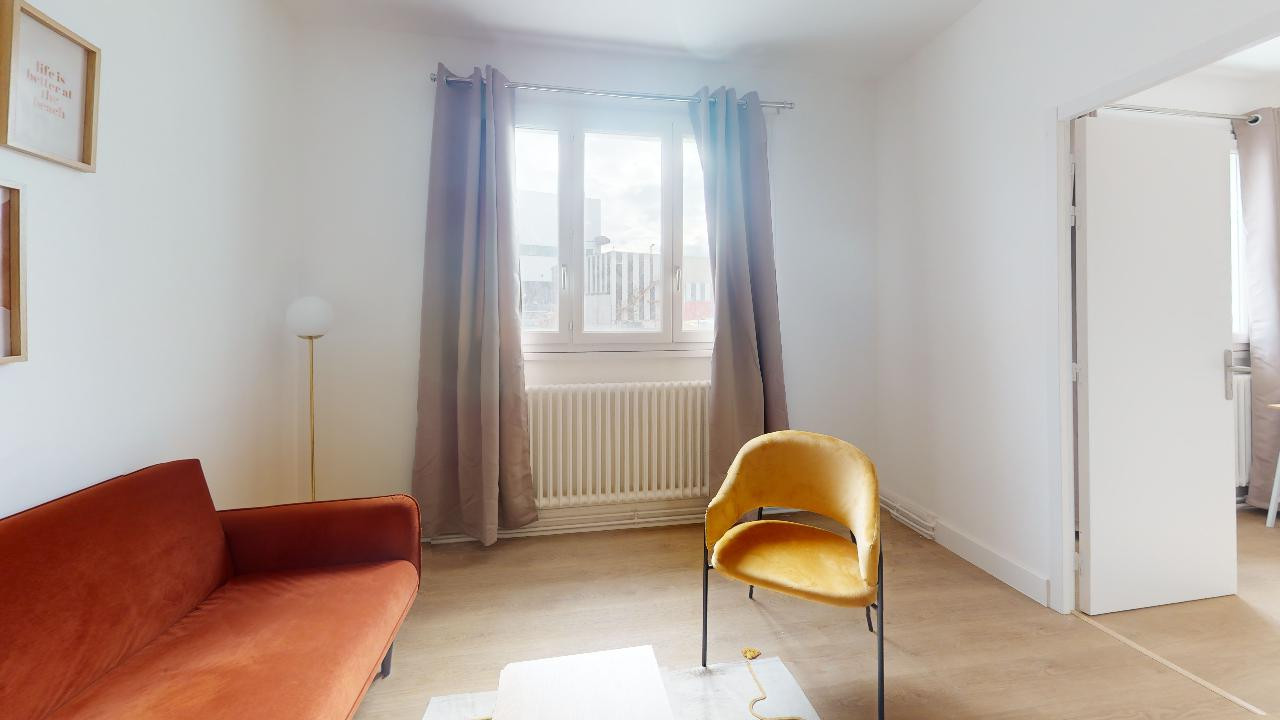 
                                                Colocation
                                                 Colocation de 3 chambres dans un appartement meublé et rénové avec goût à Lyon 8