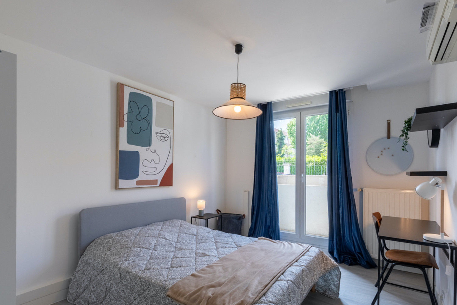 
                                                Colocation
                                                 Colocation de 3 personnes - Lyon 7