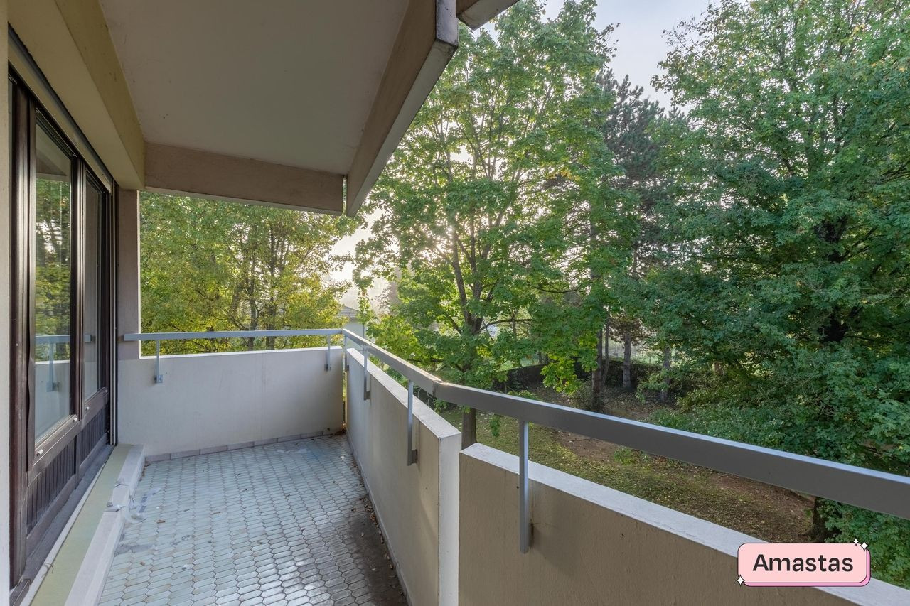 
                                                Colocation
                                                 Colocation de 4 chambres dans Lyon