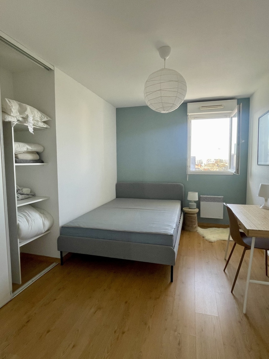 
                                                Colocation
                                                 Colocation de 4 personnes Bordeaux