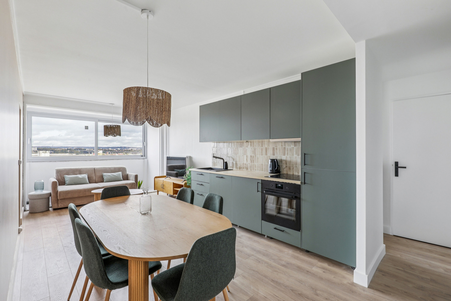 
                                                Colocation
                                                 Colocation de 5 chambres - rue Jules Michelet