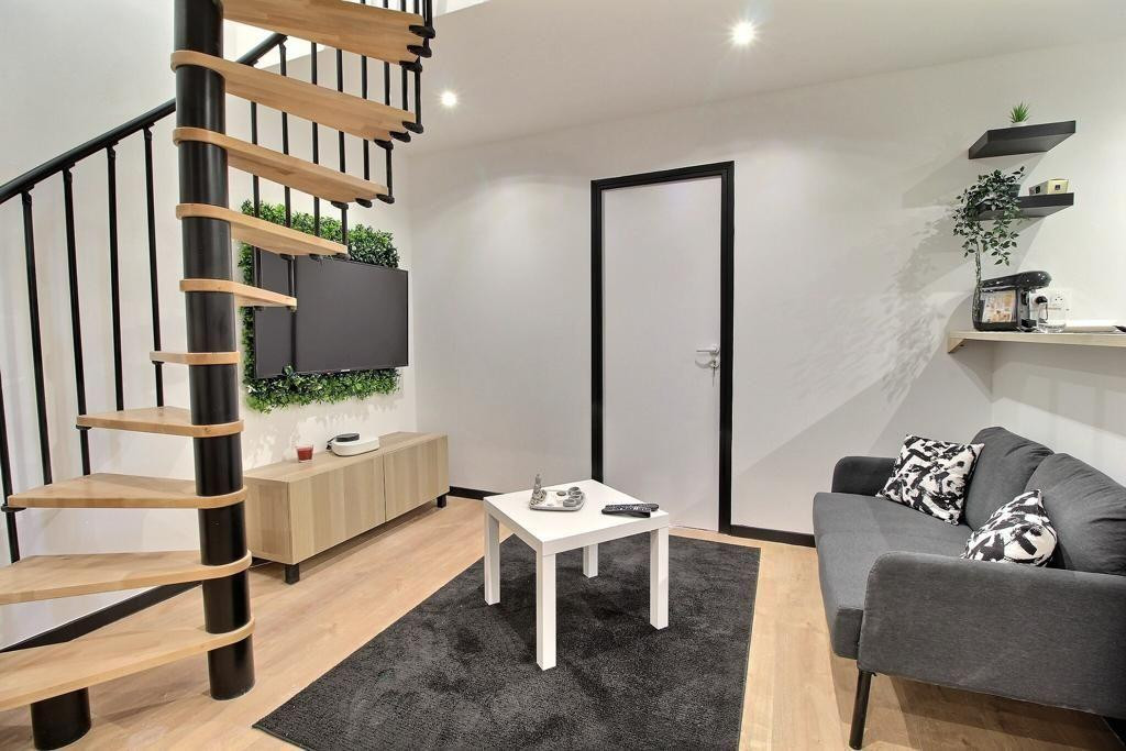 
                                                Colocation
                                                 Colocation Duplex Evry