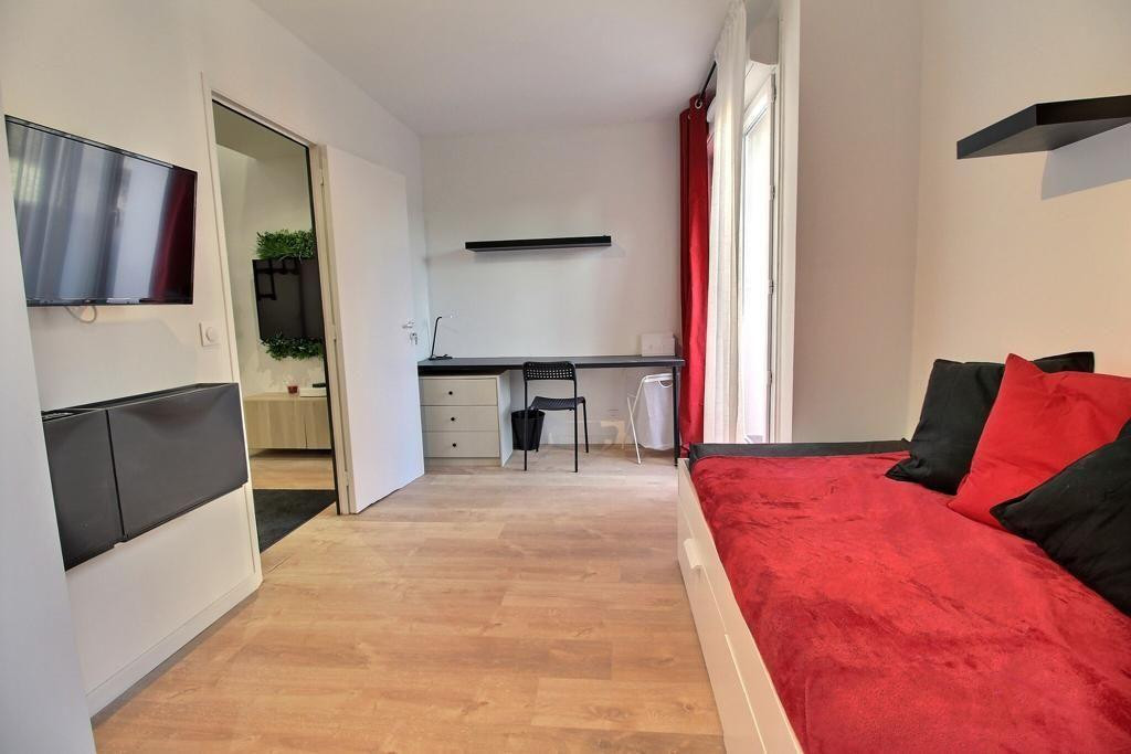 
                                                Colocation
                                                 Colocation Duplex Evry