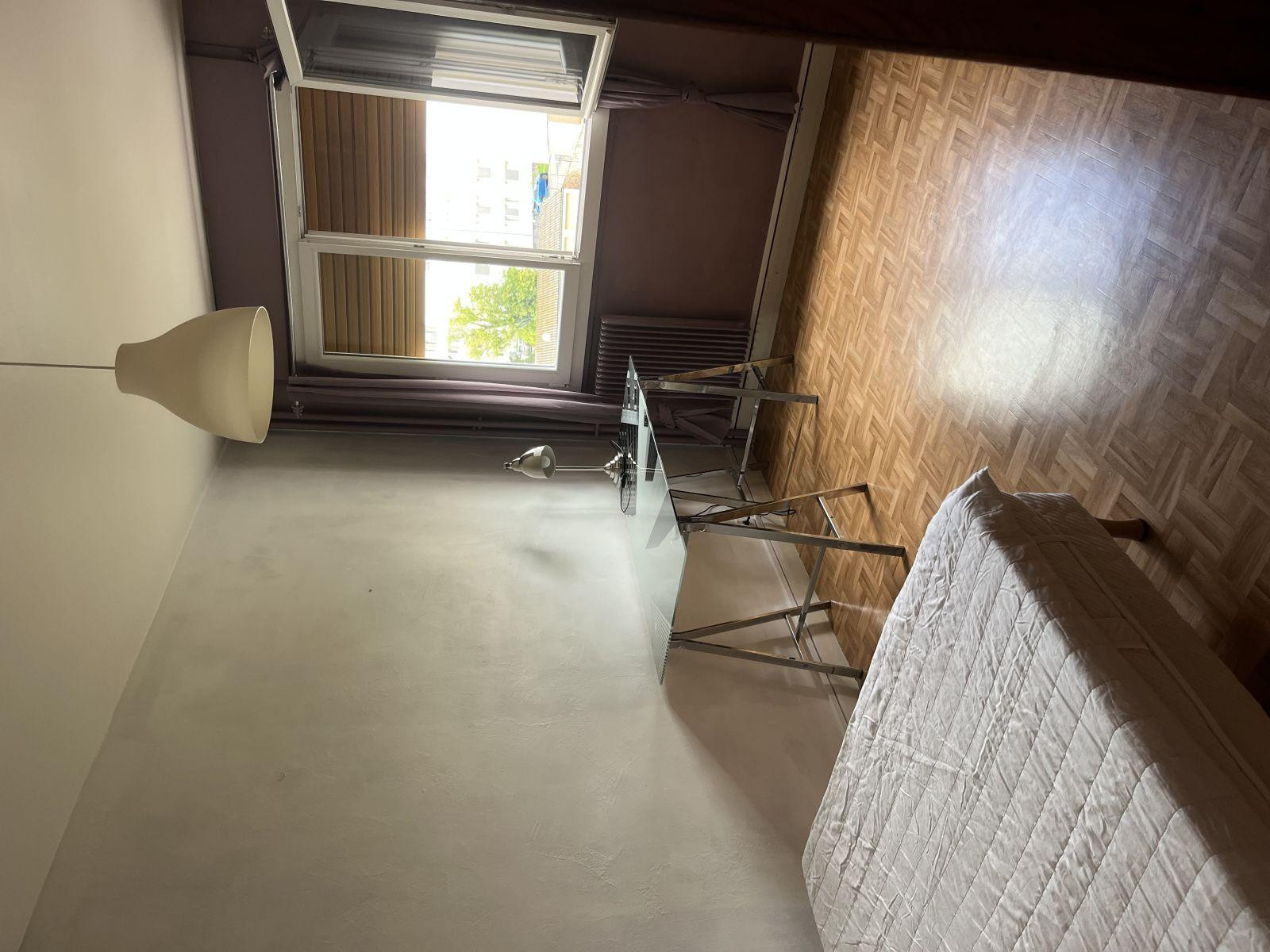 
                                                Colocation
                                                 Colocation étudiante