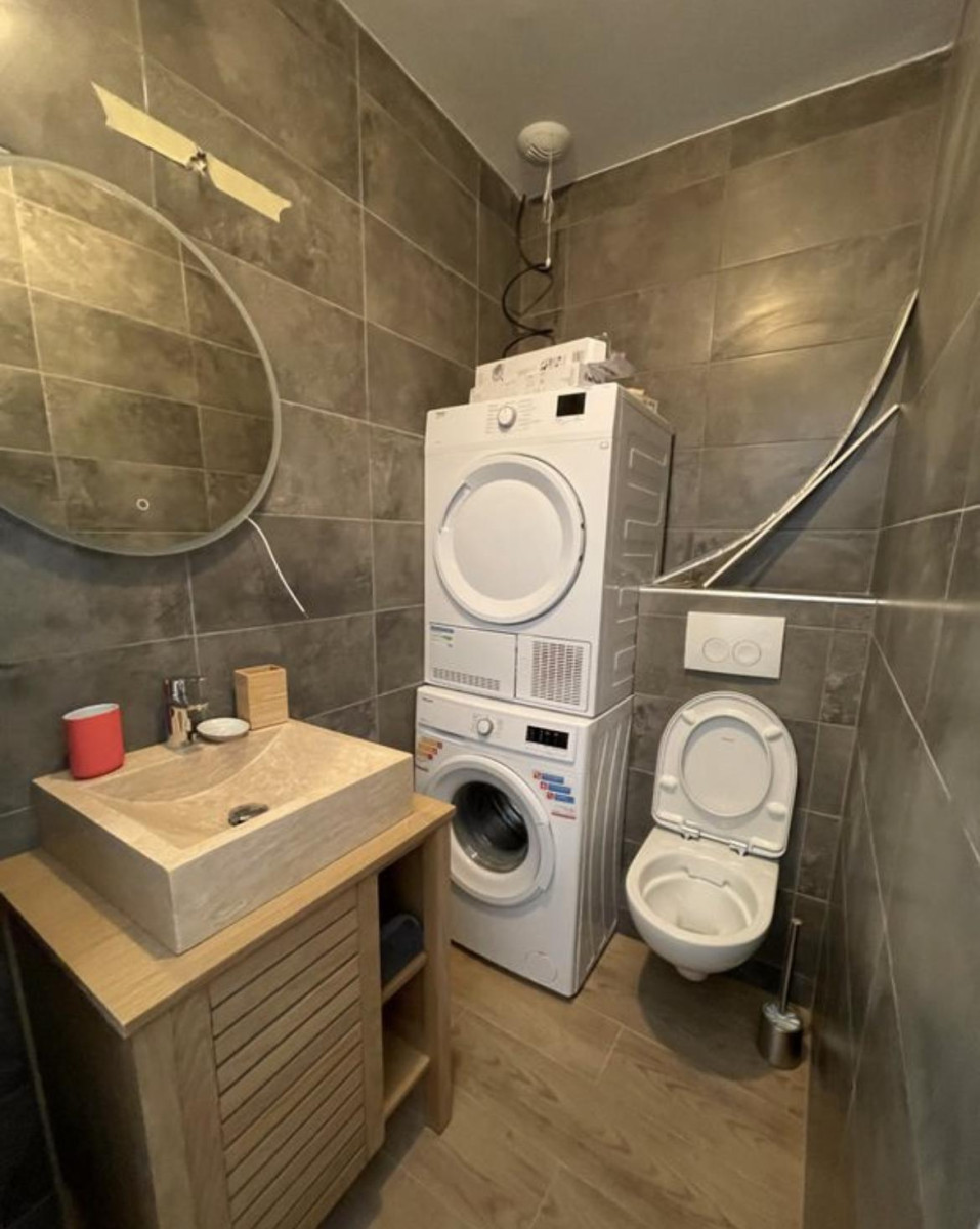 
                                                Colocation
                                                 Colocation face au port de Cergy