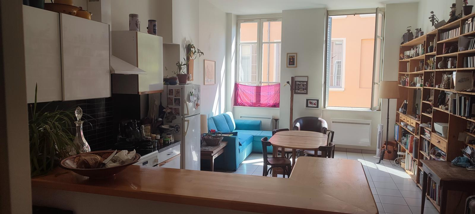 
                                                Location
                                                 COLOCATION GRAND APPARTEMENT LUMINEUX CROIX-ROUSSE