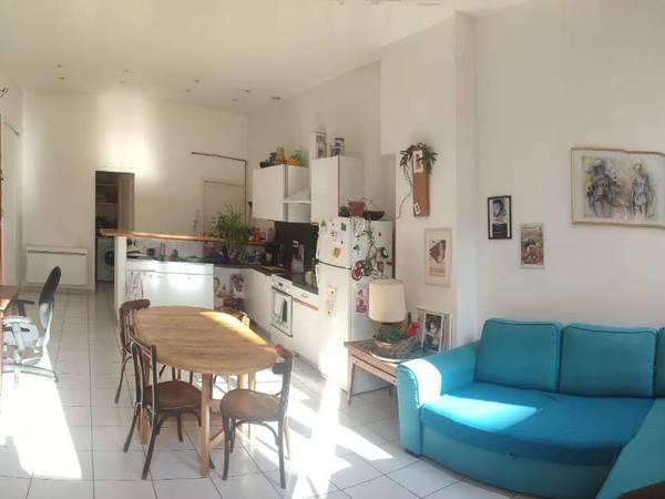 
                                                Location
                                                 COLOCATION GRAND APPARTEMENT LUMINEUX CROIX-ROUSSE
