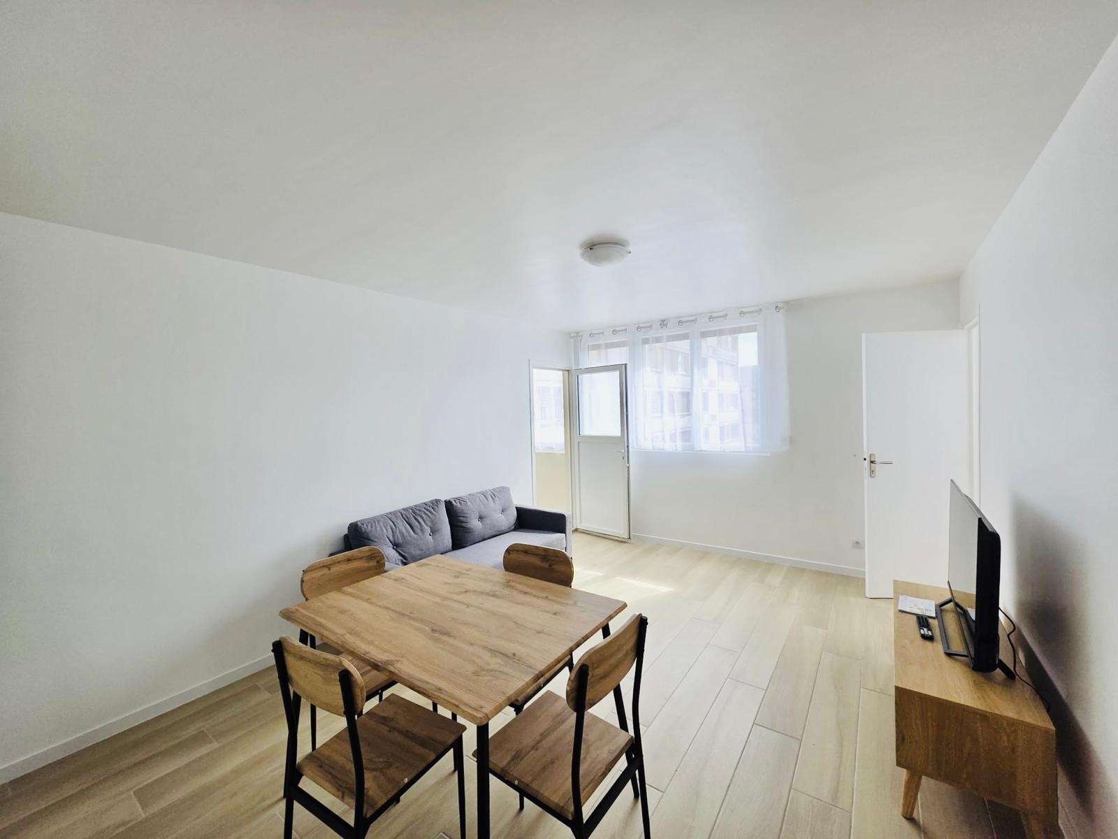 
                                                Colocation
                                                 COLOCATION HAUT DE GAMME – 5 M RER A BRY-SUR-MARNE