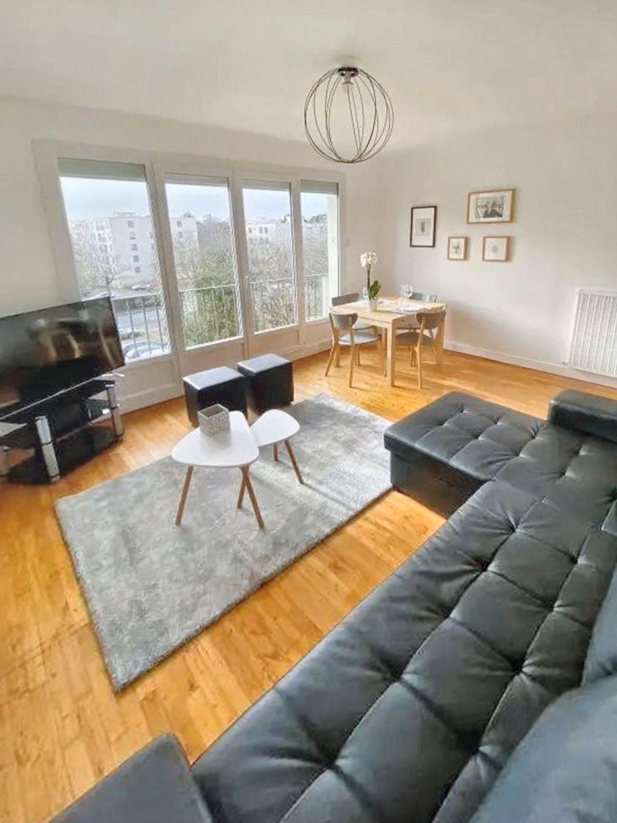 
                                                Colocation
                                                 Colocation idéale pour étudiants ou jeunes actifs