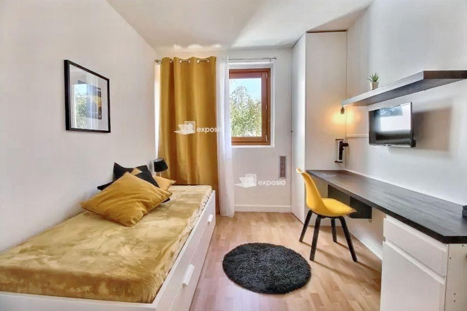 
                                                Colocation
                                                 Colocation idéale près du pôle universitaire Evry