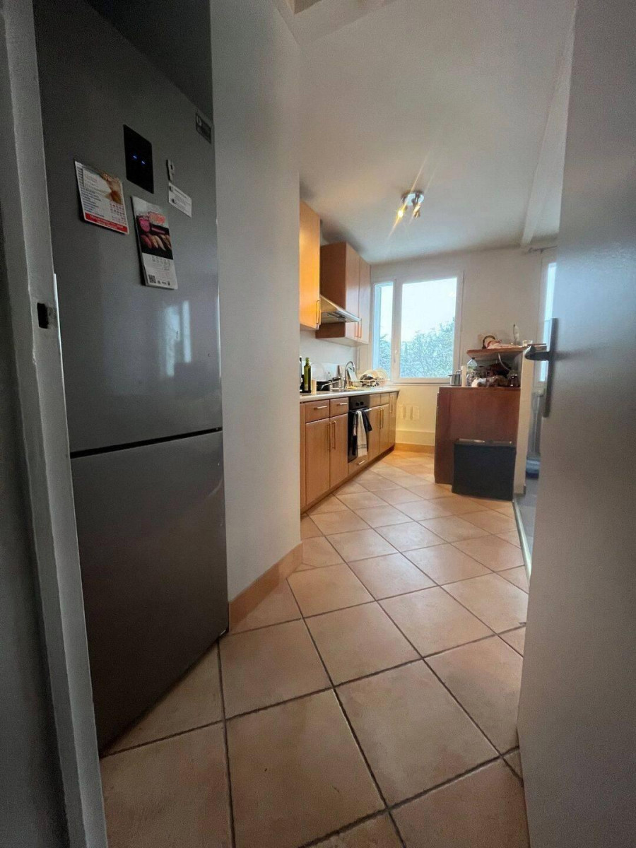 
                                                Colocation
                                                 Colocation Le Chesnay - Chambre Meublée 10m²