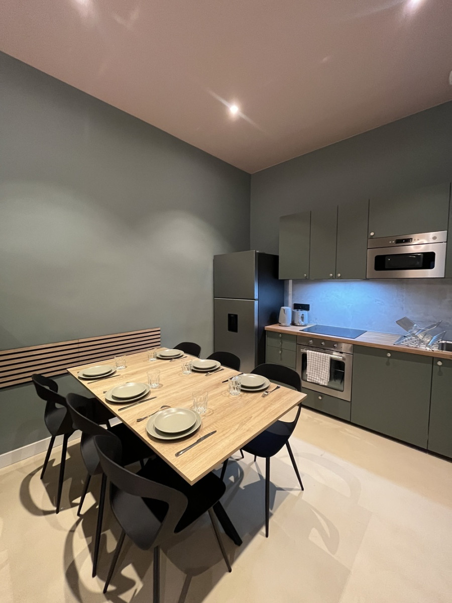 
                                                Colocation
                                                 Colocation Lyon: Charges offertes le 1er mois