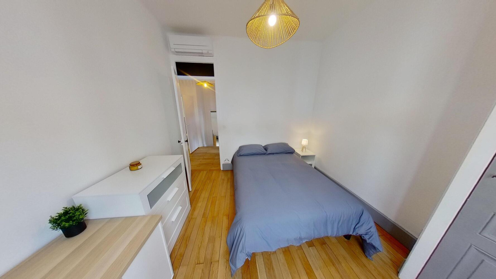 
                                                Colocation
                                                 Chambre en colocation maison meublé