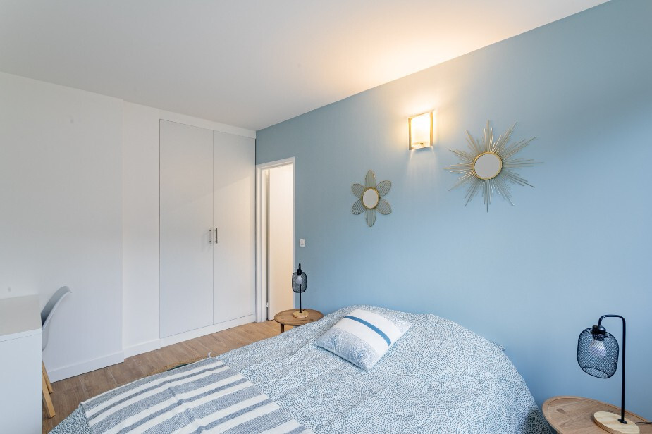
                                                Colocation
                                                 COLOCATION MASCULINE - 124 AVENUE STALINGRAD