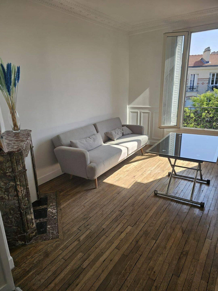 
                                                Colocation
                                                 Colocation meublée 3 chambres, 74 m²