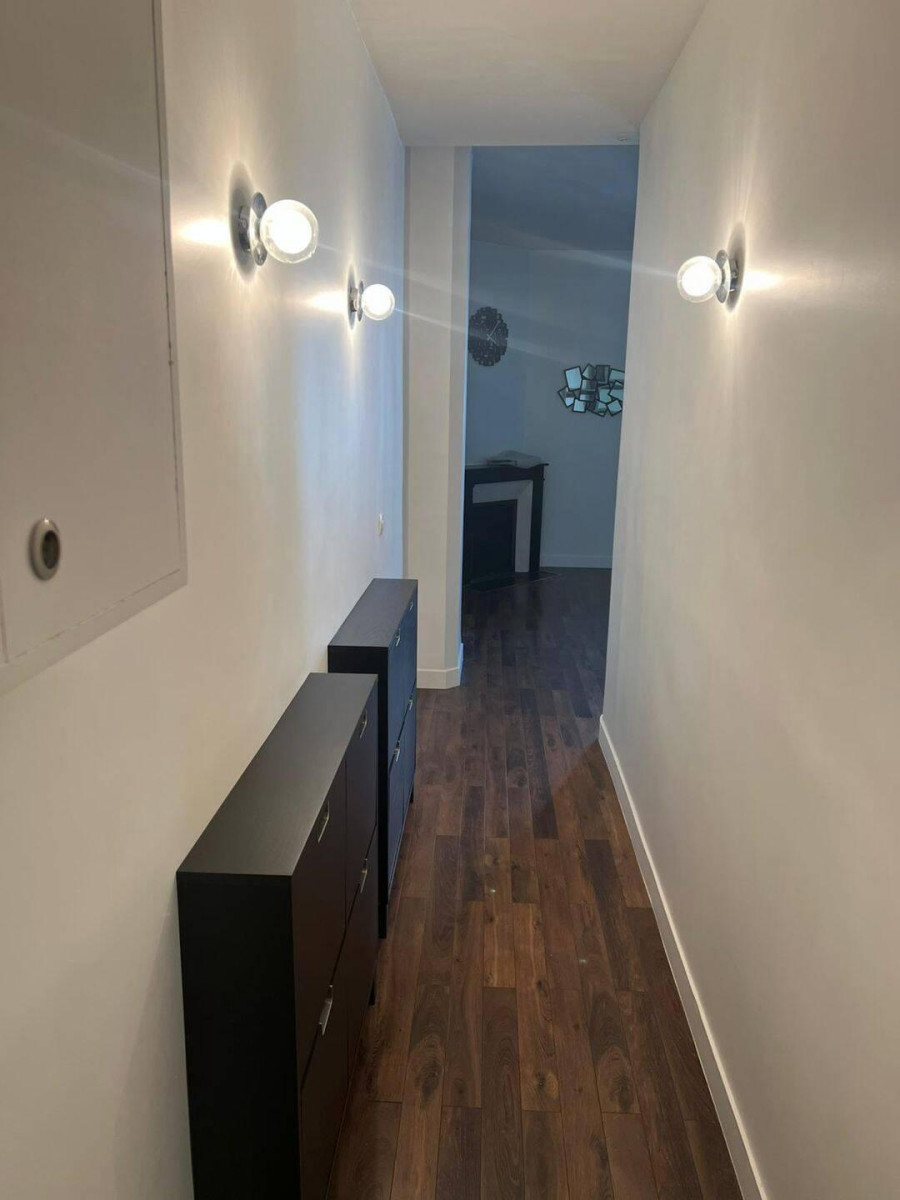 
                                                Colocation
                                                 Colocation meublée 3 chambres, 76 m²