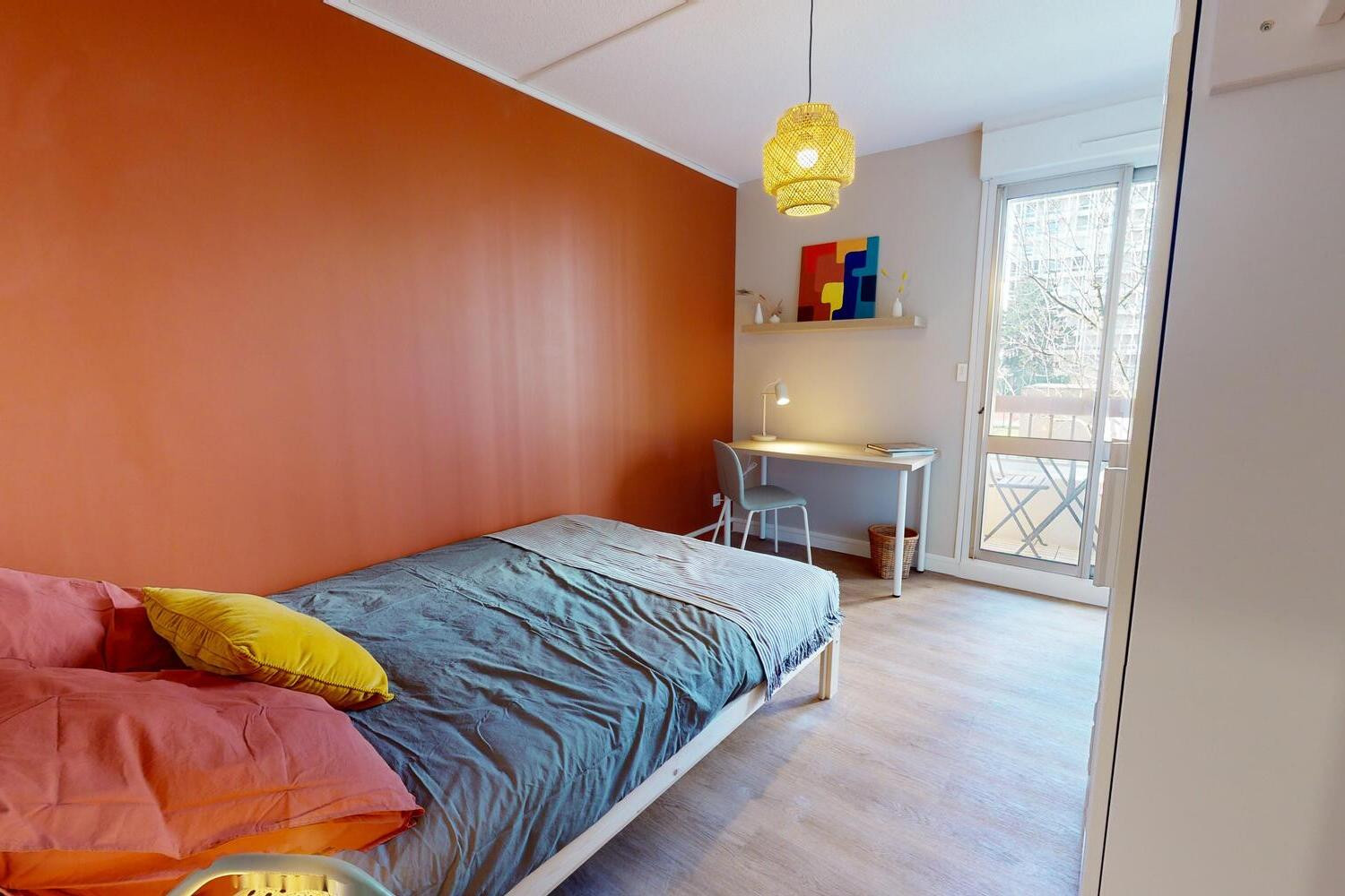 
                                                Colocation
                                                 COLOCATION MEUBLÉE 4 CHAMBRES – 82 m²