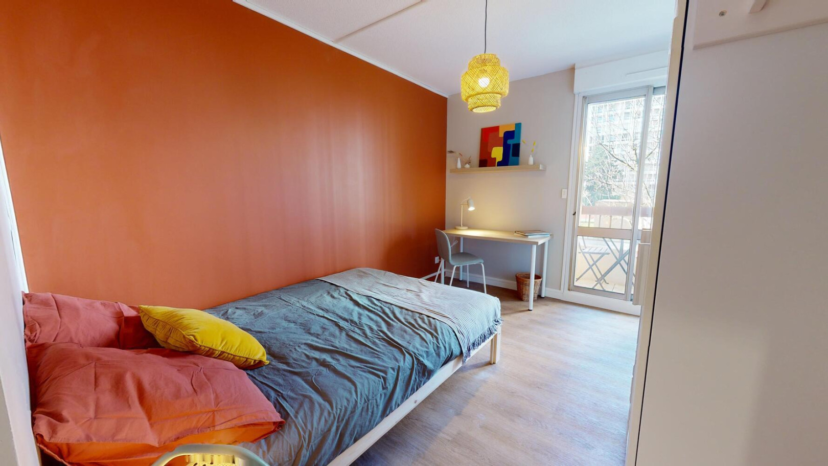 
                                                Colocation
                                                 COLOCATION MEUBLÉE 4 CHAMBRES – 82 m²