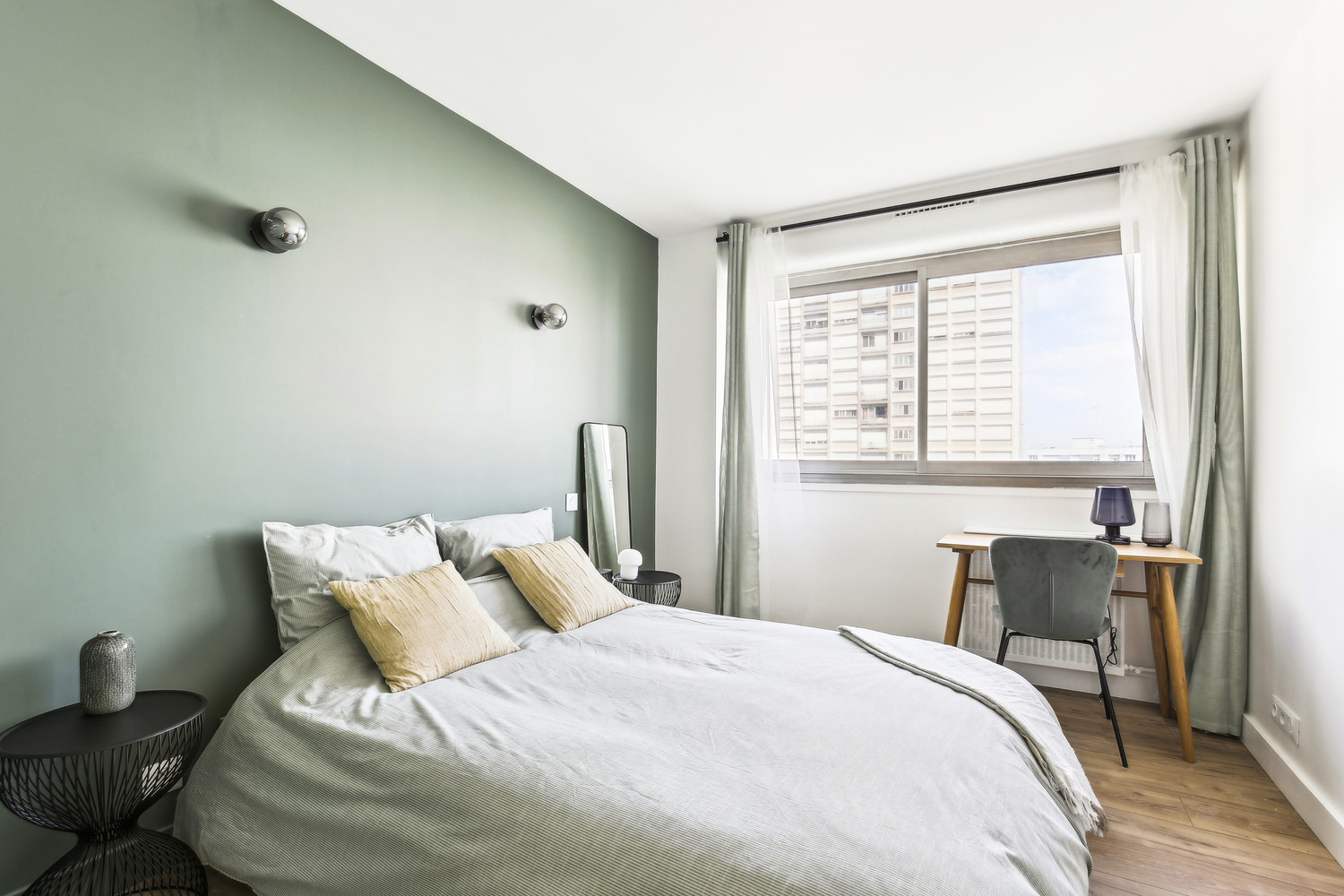 
                                                Colocation
                                                 Colocation meublée 5 chambres à colombes
