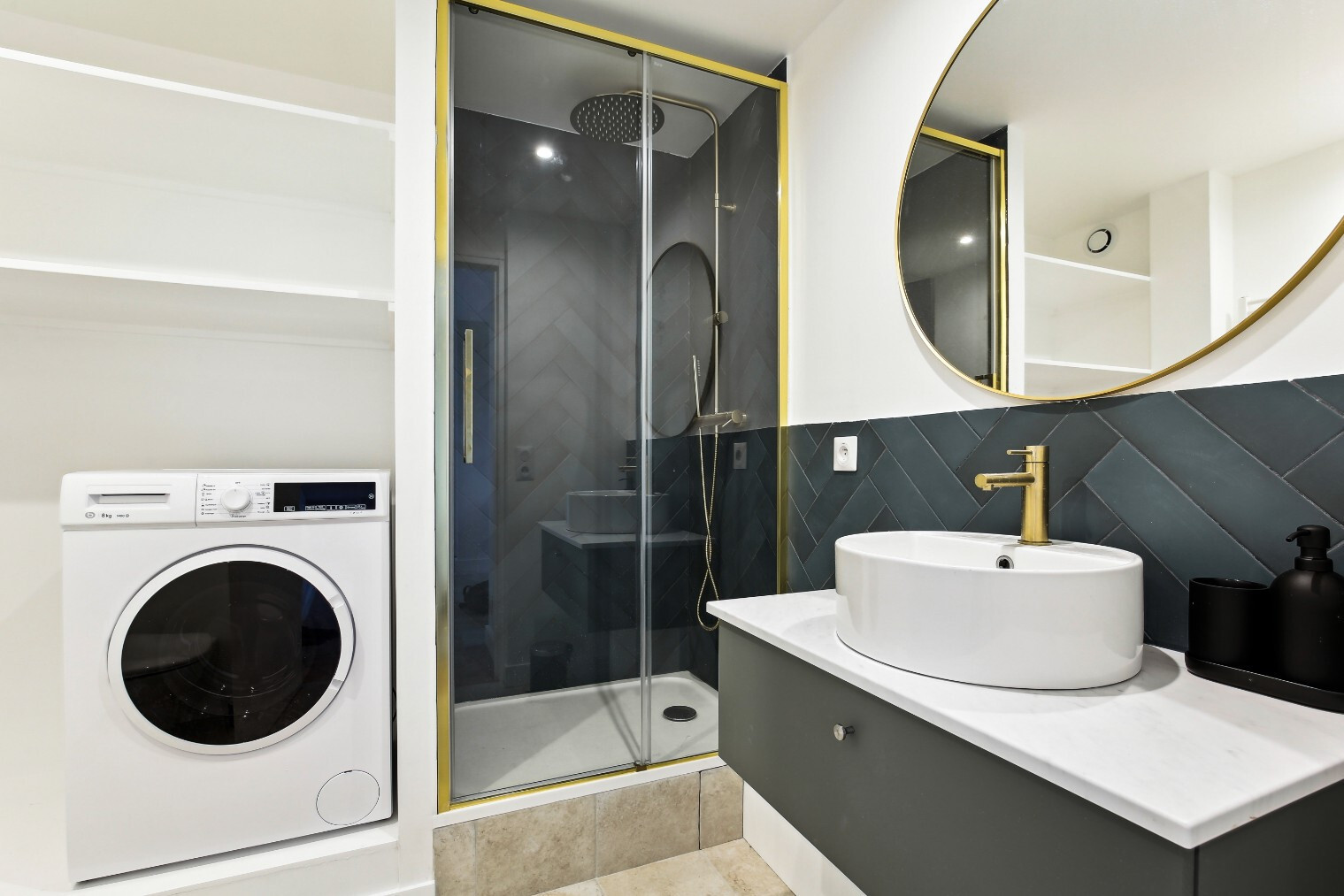 
                                                Colocation
                                                 Colocation meublée 5 chambres à colombes