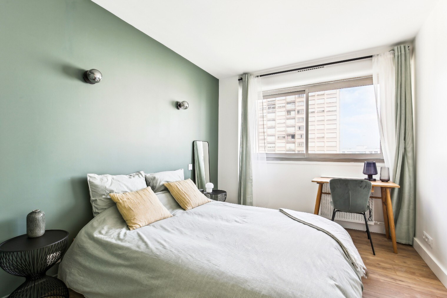 
                                                Colocation
                                                 Colocation meublée 5 chambres à colombes