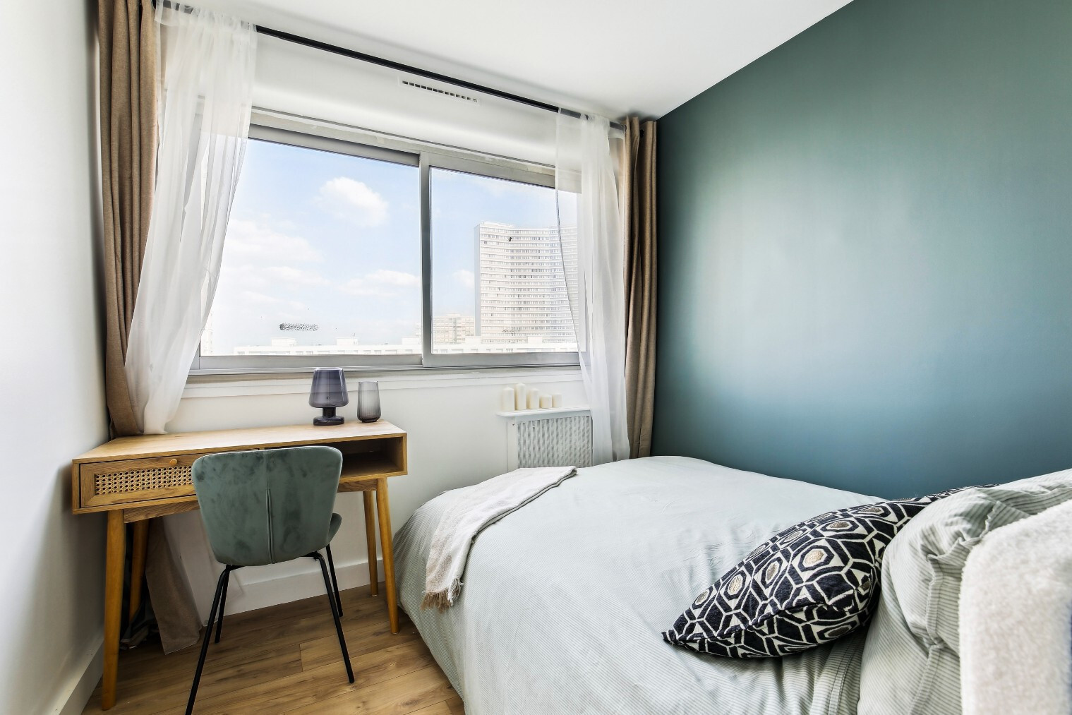 
                                                Colocation
                                                 Colocation meublée 5 chambres à colombes