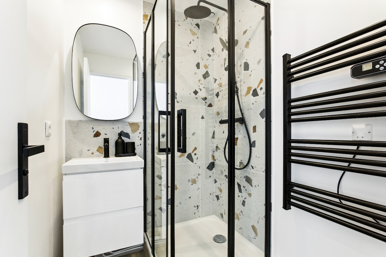 
                                                Colocation
                                                 Colocation meublée 5 chambres à colombes