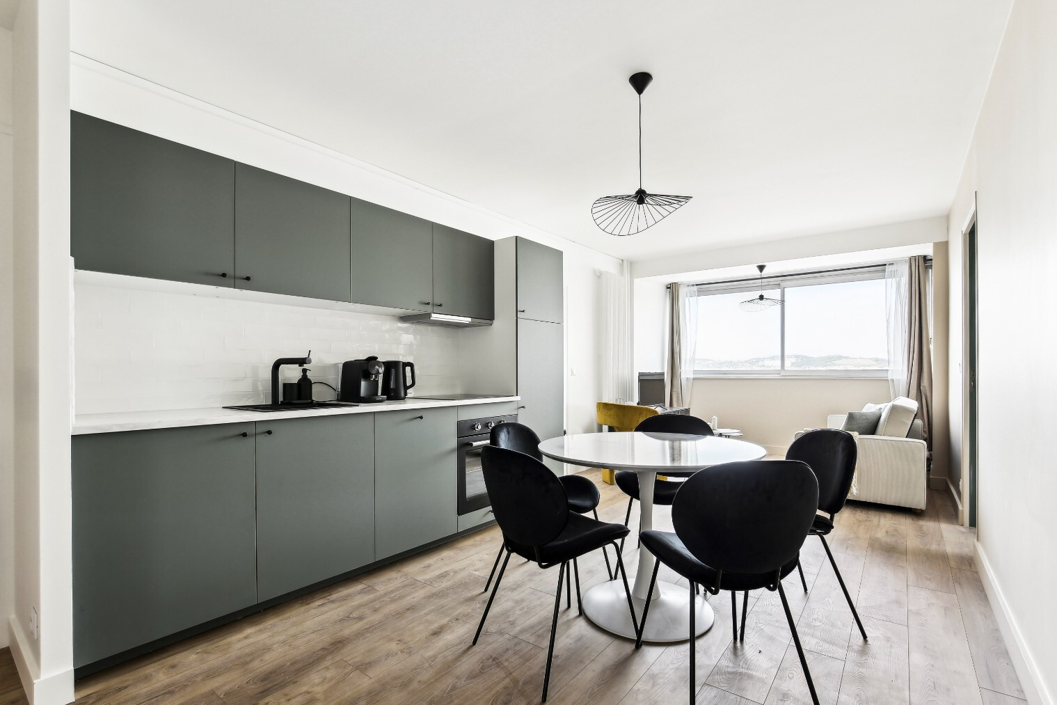 
                                                Colocation
                                                 Colocation meublée 5 chambres à colombes