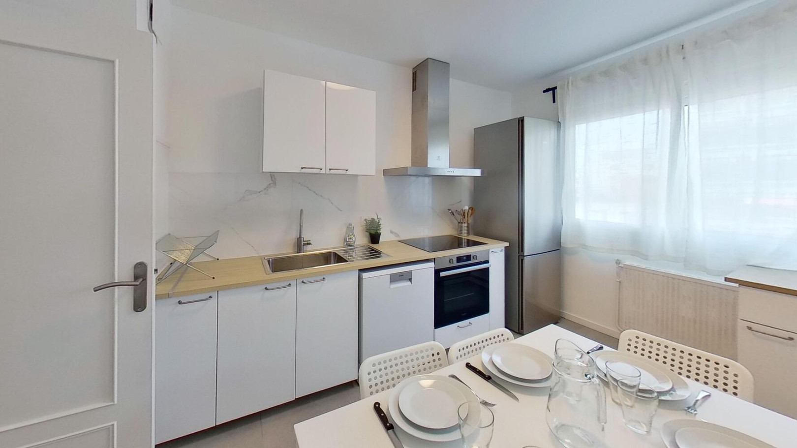 
                                                Colocation
                                                 Chambre en colocation appartement meublé