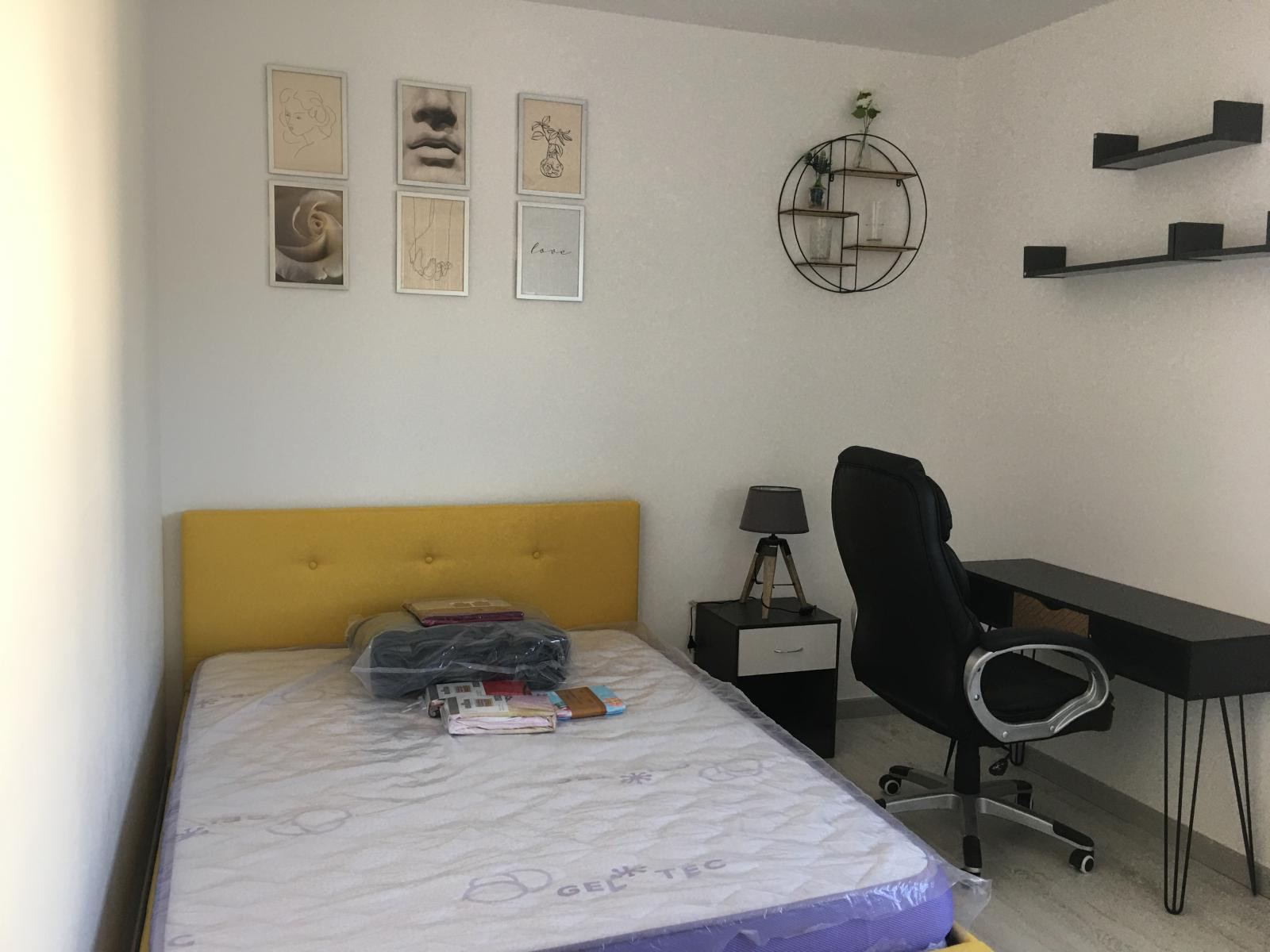 
                                                Colocation
                                                 Colocation meublée chambre