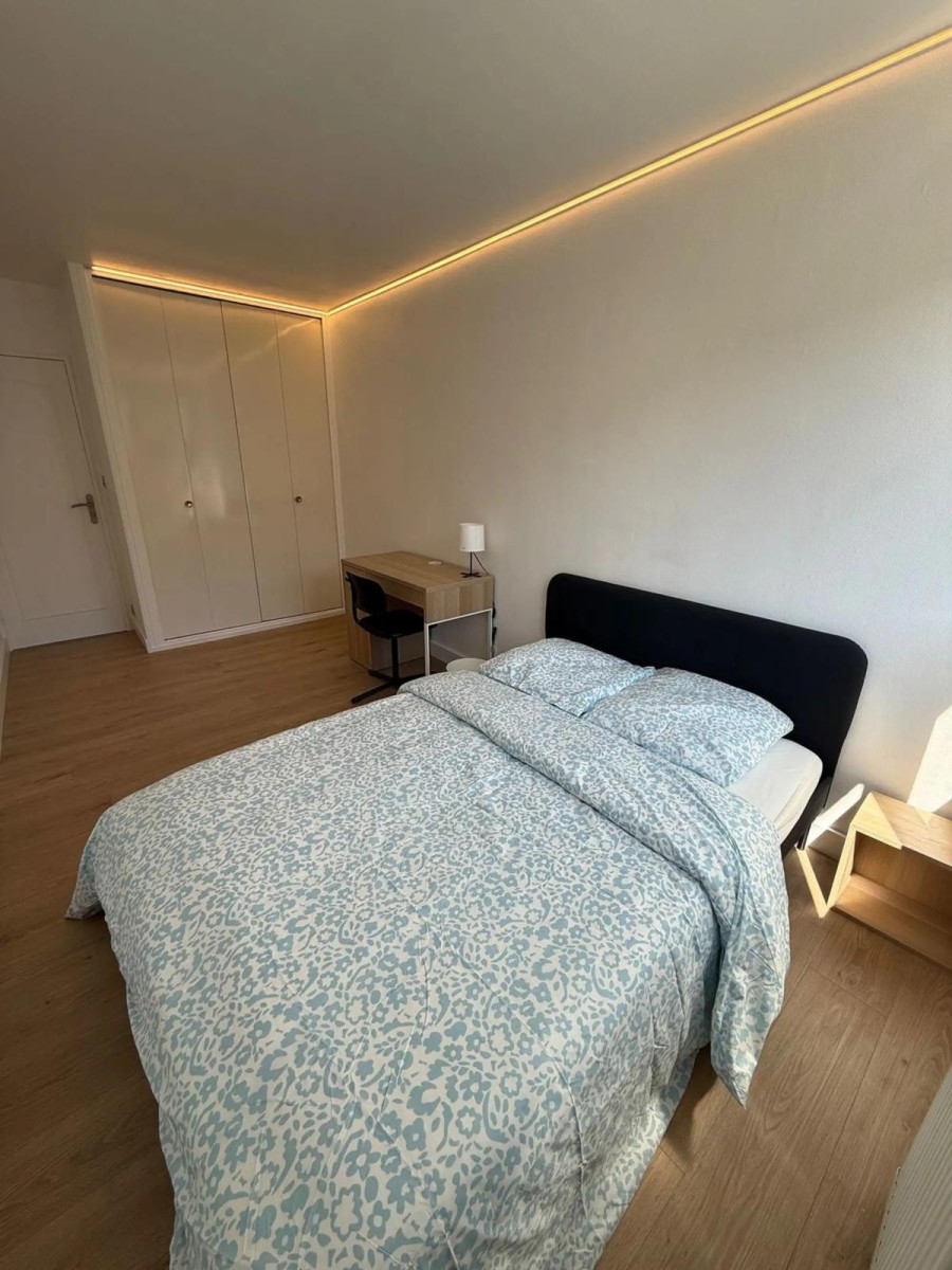 
                                                Colocation
                                                 Colocation meublée — Chambre dans T3 rénové 73 m²