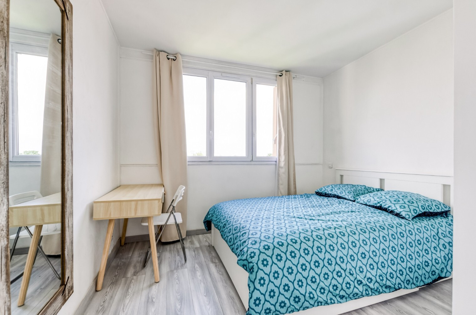 
                                                Colocation
                                                 Colocation meublée de 3 chambres