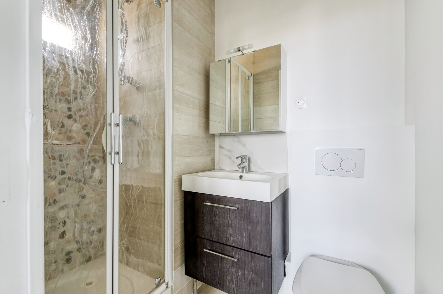 
                                                Colocation
                                                 Colocation meublée de 3 chambres