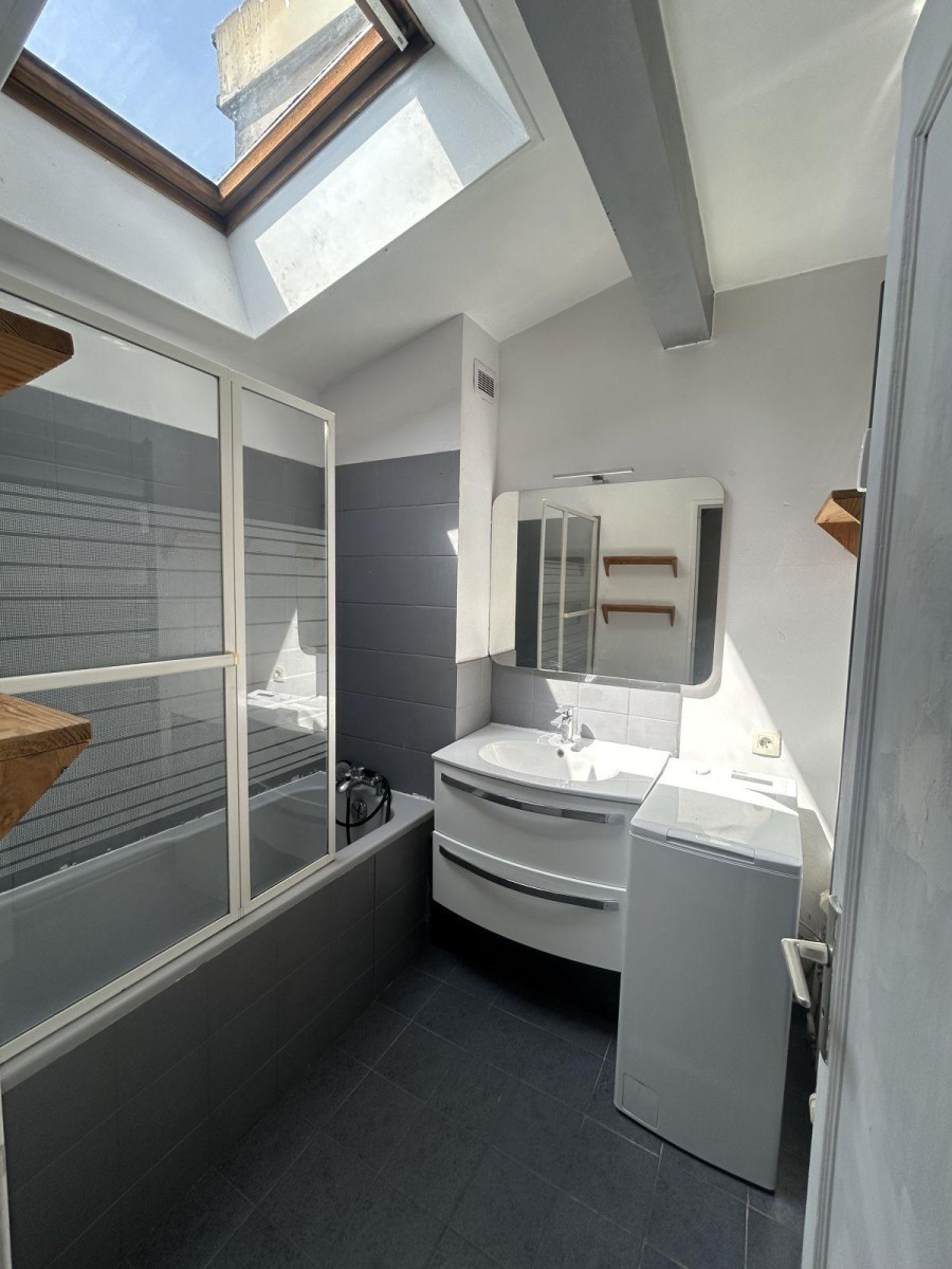 
                                                Location
                                                 Colocation meublée – Grand T4 de 78 m² + Garage