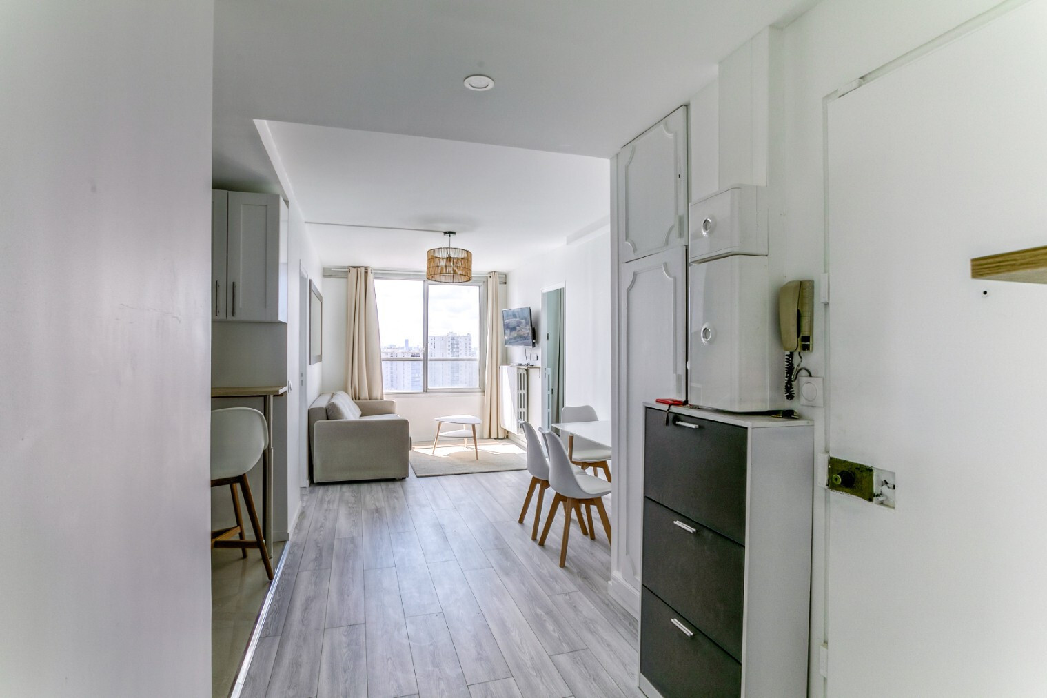 
                                                Colocation
                                                 Colocation meublée - Quatre Routes