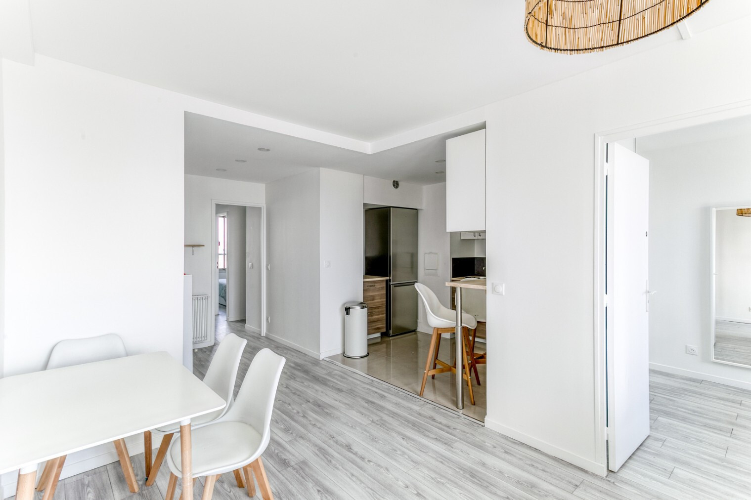 
                                                Colocation
                                                 Colocation meublée - Quatre Routes